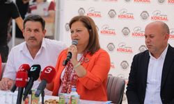 Afyonkarahisar Belediye Başkanı Burcu Köksal, halkın arasına karıştı