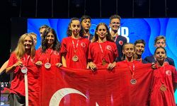 Antalyasporlu yüzücüler Makedonya’da milli bayrağımızı dalgalandırdı