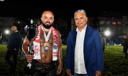 Muratpaşa Belediyesi’nin başpehlivanı Orhan Okulu’nun acı günü
