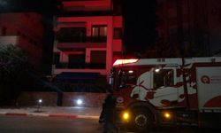 Hem evi yakmak istedi hem de anne babasından şikayetçi oldu