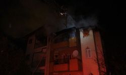 Önce patlama yaşandı, ardından alevler çatıyı sardı