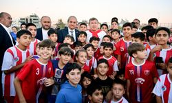 Kepez öğrencilerin hayali gerçek oldu… Başköy Mahallesi’nin çocukları sahalarına kavuştu
