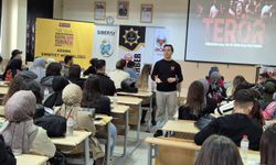 Hemşire ve ebe adaylarına şiddetten korunma yöntemleri anlatıldı