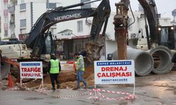 Kepez hafta sonu hem çalıştı hem de yardım etti