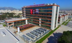 Antalya Eğitim Araştırma Hastanesi onkolojide bekleme skandalı… 6 saat bekleyiş