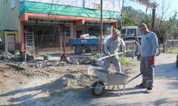 Kemer’de yol ve kaldırım çalışması