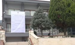 CHP’li belediye başkanı geleneğini bozmadı… Borçlar yine pankartta
