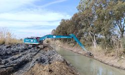 Antalya’da yağmur sezonu öncesi DSİ'den kanal ve baraj temizliği