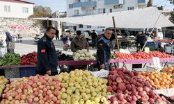 Yumurtalık Belediyesi’nden halk pazarında etiket denetimi