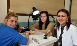 AKMEK’te güzellik uzmanı yetişiyor