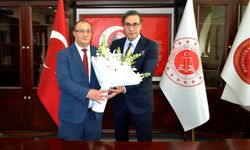 Antalya Adliyesi’nde yeni başkana karşılama töreni