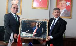 Ahmet Davutoğlu; “Türkiye'de gerçek anlamda siyasi ahlak devrimi şart”