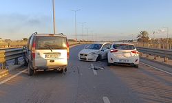Antalya'da 3 araçlı zincirleme kaza: 2 yaralı