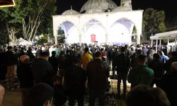Antalya'da vatandaşlar Kadir Gecesi'nde camileri doldurdu