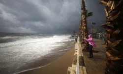 Antalya Valiliği’nden kritik uyarı… Gök gürültülü sağanak yağış olacak