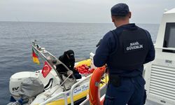 Antalya Kaş'ta göçmen taşıyan tekne ele geçirildi, 2 kişi tutuklandı