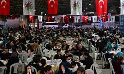 Kepez’de oruçlar açıldı, lokmalar paylaşıldı