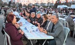 Muratpaşa’da Ramazan bereketi: İlk iftar sofrasında binler buluştu