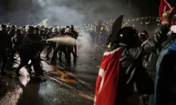 Hukuk, basın ve gençler baskı altında!