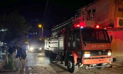 Annesi ile yaşadığı evi ateşe verdi ardından canlı yayın açtı