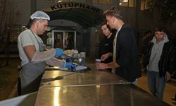 Büyükşehir’den sınav haftasında öğrencilere sıcak çorba ikramı