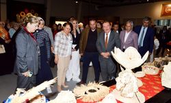 Antalya'da galeri sanat fuarına dönüştü