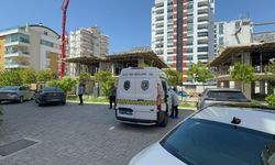 Antalya'da genç kadın evinde bulundu! Vücudundaki morluklar şüpheye neden oldu