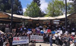 Antalya’da liseli öğrencilerin protestolarına zincirli baskı