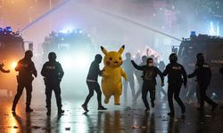 Antalyalı Pikachu’dan protestoya…  Z Kuşağı Türkiye’yi sarsıyor