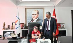 Başkan Ümit Uysal’dan 23 Nisan mesajı: ‘Nice kuşaklar vatan sevgisiyle büyüsün’
