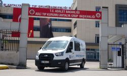 Antalya'da 17 yaşındaki kızı yaşamdan koparan adamın cenazesi alındı