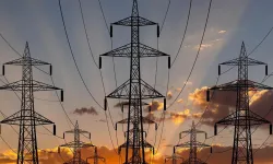 Antalya’da elektrik çilesi isyan ettirdi