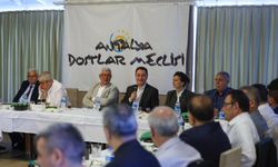 Babacan, Antalya’nın siyasi kanaat önderleriyle buluştu