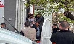 Hırsızlık suçundan aranan şüpheliye baskın... Kaçamayınca canına kıymaya kalktı