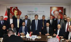 İyi Parti Antalya İl Başkanlığı’nda coşkulu bayramlaşma