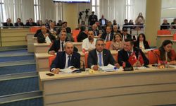 Kepez Meclisi’nden Edip Akbayram ve Volkan Konak’a vefa