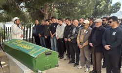 Babası gibi kanserden yaşamını yitiren Levent Kaan, toprağa verildi