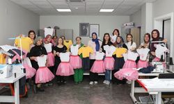 Mersin'de 23 Nisan'da çocukların kıyafeti belediyeden