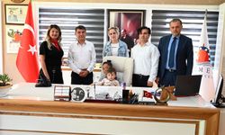 Minik Ege Eymen Ünal, 23 Nisan Başkanı oldu