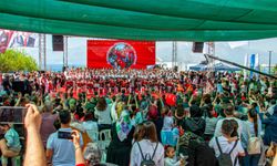 Minik kalplerden büyük konser
