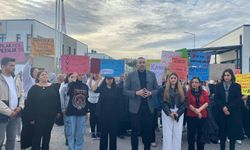 Manavgat’ta öğrenciler ‘Yabancı erkek’ için ayakta yetkililer sessiz