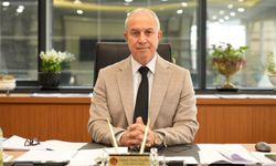 Başkan Özçelik 23 Nisan Ulusal Egemenlik ve Çocuk Bayramı’nı kutladı