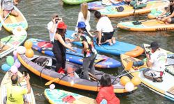 Seyhan Nehri'ndeki Su Korteji'nde evlilik teklifi