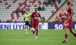 Sivas’ta kritik randevu… Antalya’da nefesler tutuldu