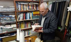 Terzihaneden kütüphaneye uzanan 69 yıllık ustadan duygulandıran konuşma