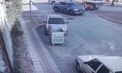 Kamyonetin çarptığı üç tekerli motosikleti çarpıştı