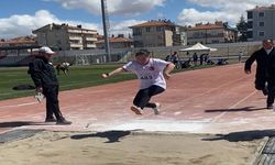 Uzun atlamada madalya Denizli’ye geldi