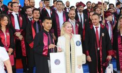 Akdeniz Üniversitesi iptal etti öğrenciler dinlemedi! Rektöre karşı tek yürek oldular