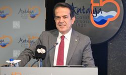 ATB Başkanı Ali Çandır, Mevlüt Çavuşoğlu’na Rusya raporunu sundu