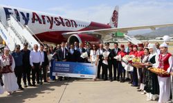 Gazipaşa-Alanya Havalimanı’ndaki ilk uçuşa törenli karşılama